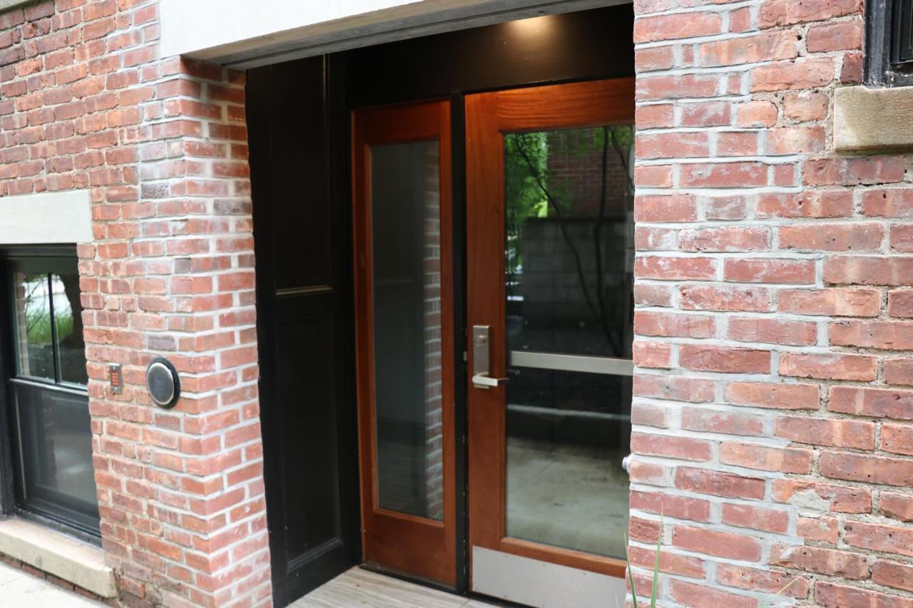 A Stylish Stay W/ A Queen Bed, Heated Floors.. #37 Brookline Exterior photo
